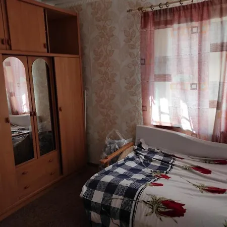 дом в черноморке 3х этажный все удобства 200метров * Odesa